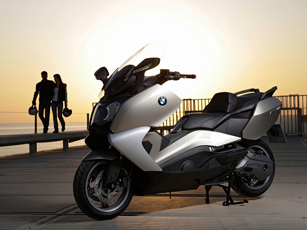 Фото скутера BMW C 650 GT